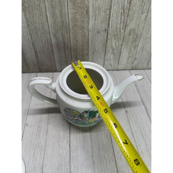 Vtg Chinese Teapot Serving Ware Porcelain Asian Scene Design 5" Tall Guāng - Picture 10 of 11